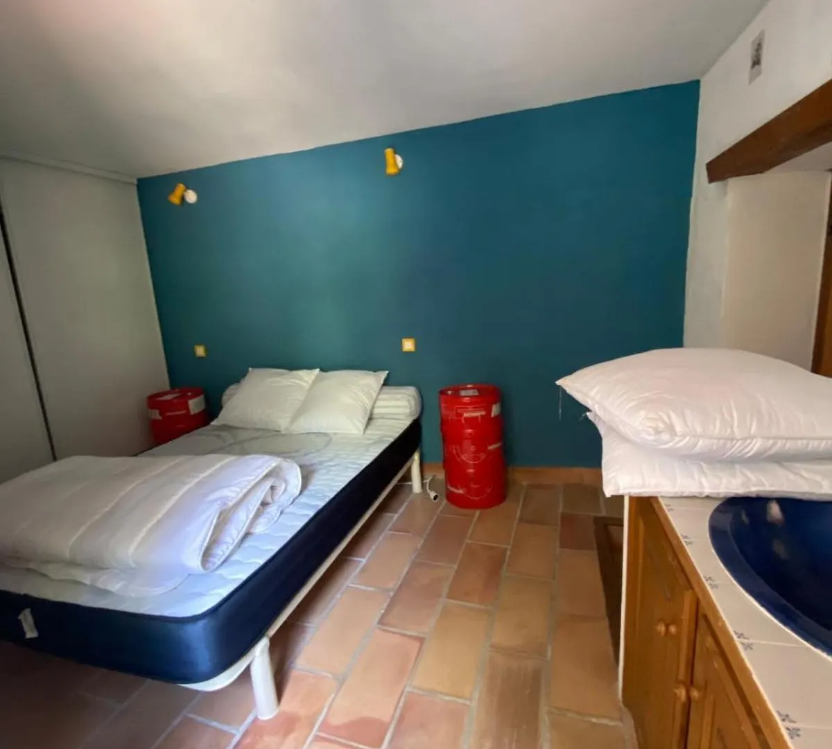 Belle Maison En Pierre Avec Piscine Ucel 0*,